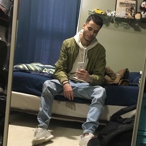 Meet your Posher, John